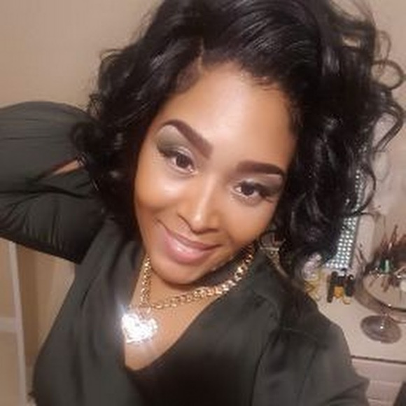 Meet your Posher, Toni - Picture 1 of 1